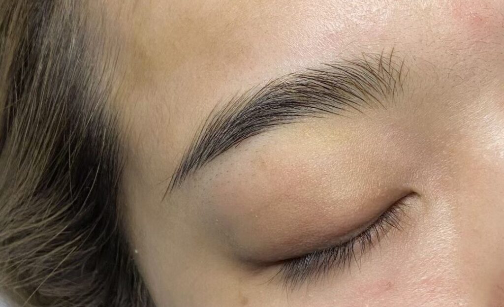 Call now to book your eyebrow day